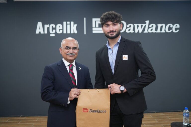 Shehroze Kashif, famously known as ‘The Broad Boy’ and the youngest mountaineer to conquer all 14 of the world’s highest peaks, visited Dawlance’s head office on the occasion of International Men’s Day.