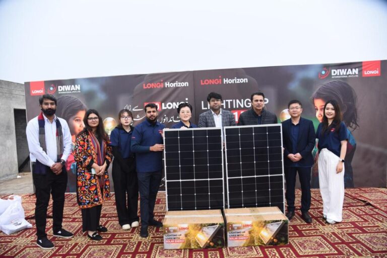 Bringing Light to Pakistani Villages: Over 150 Families Receive Solar Panels from LONGi